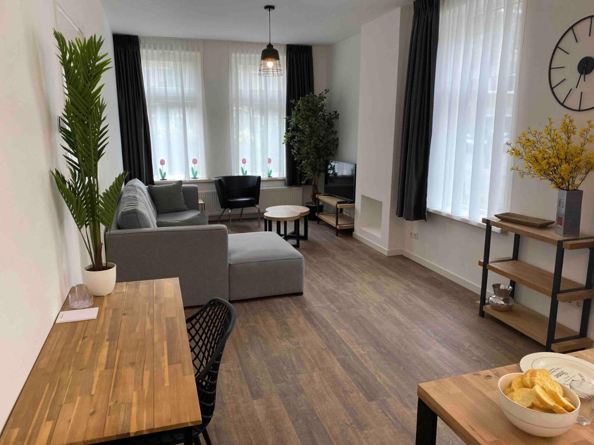 Haagshuisje- Eigen Appartement, Dichtbij Alles, Stijlvol Voorburg Exterior photo